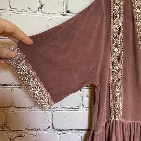 SOLD - Boho Faded Lace Tunic - Picture 2 of 4